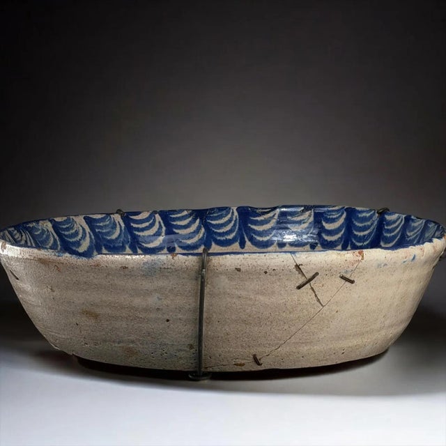 Spanish Fajalauza Bowl in Hand-Painted Blue and White Pottery from Lebrillo For Sale - Image 11 of 16