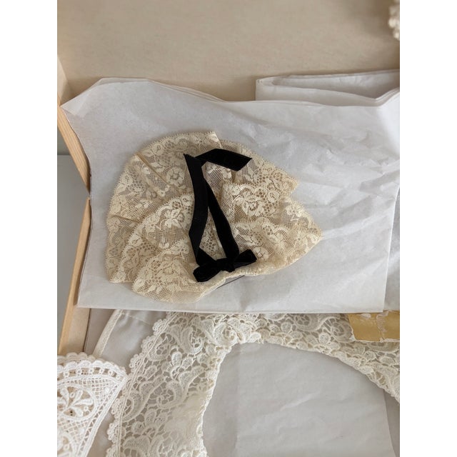 Vintage Handmade Brugge Belgian Lace Collar Collection With Lace Cravat in Original Neiman Marcus Box – Set of 5 For Sale - Image 4 of 17