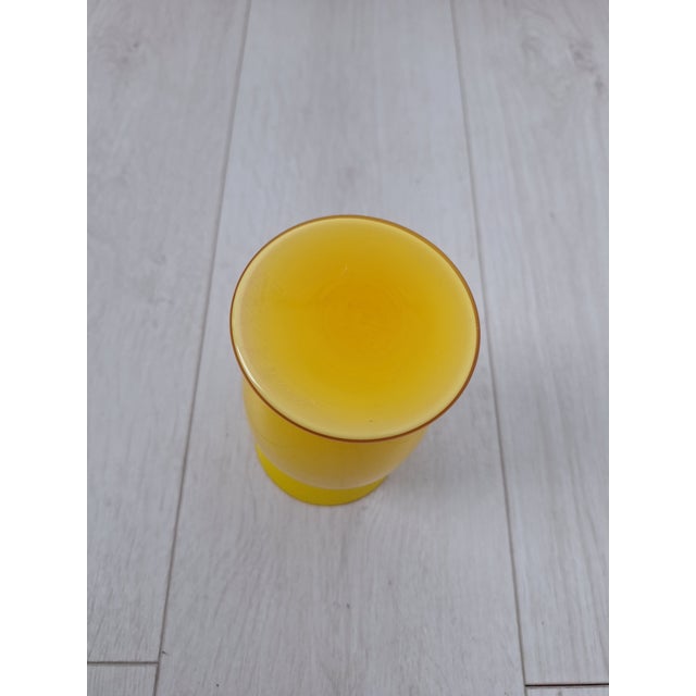 1990s Yellow Glass Vase by Alessandro Mendini for Murano Venini, 1990s For Sale - Image 5 of 7