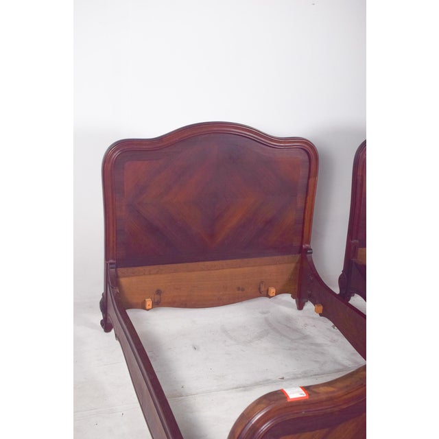 Louis XV Rosewood Veneered Single Beds, 1890, Set of 2 For Sale - Image 3 of 14