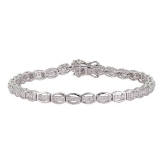 Luxury Open Work Round Cut Diamond Tennis Bracelet for Women - New Year Gift For Sale