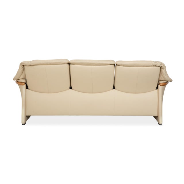 Oslo 3-Seater Sofa in Leather and Wood from Stressless For Sale - Image 11 of 13