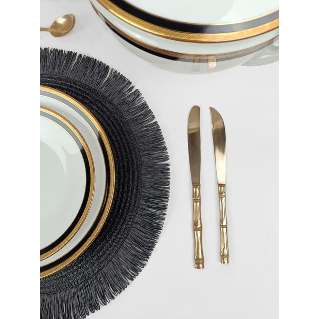 China Dinner Service attributed to Richard Ginori, 1980s, Set of 33 For Sale - Image 9 of 18