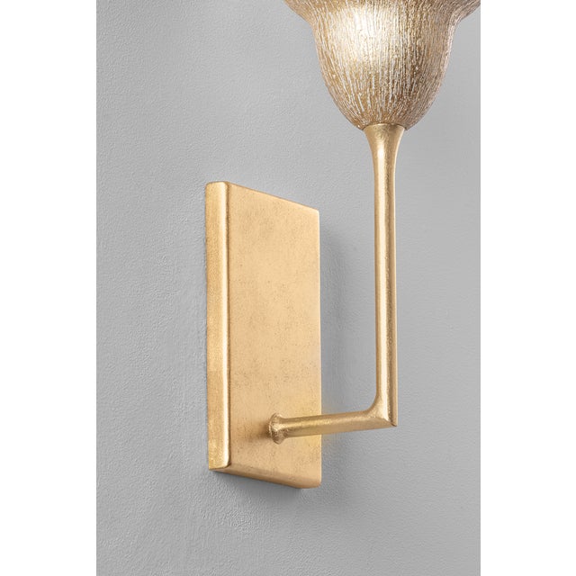 Architectural and sleek, but with an artful, botanical flourish, Alora has strong modern design appeal. While the...