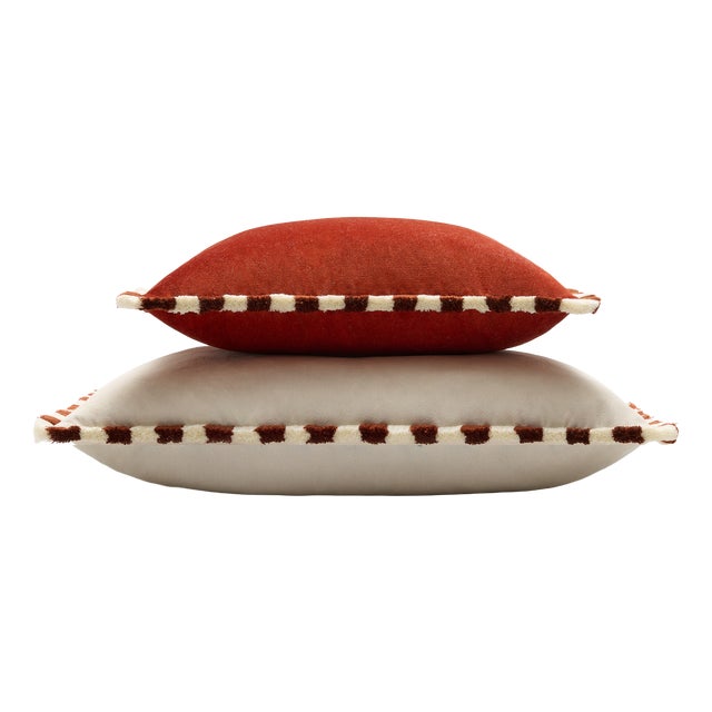 Couple Bicolor Happy Cushion in White and Brick Velvet from Lo Decor, Set of 2 For Sale