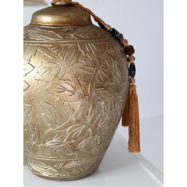 Pair of Vintage Chinoiserie Style Gilt Ceramic Table Lamps For Sale - Image 12 of 18