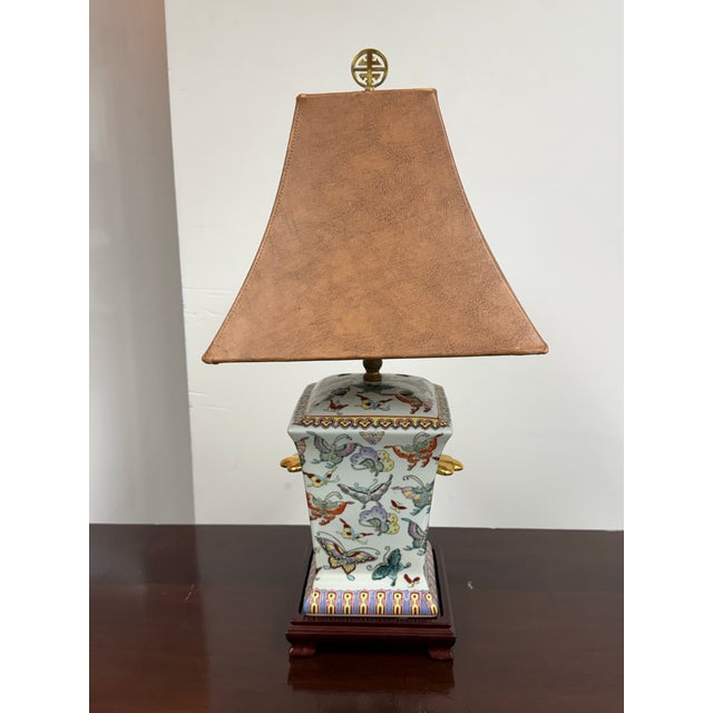 Chinoiserie Chinoiserie Porcelain Butterfly Table Lamp, Vintage For Sale - Image 3 of 12