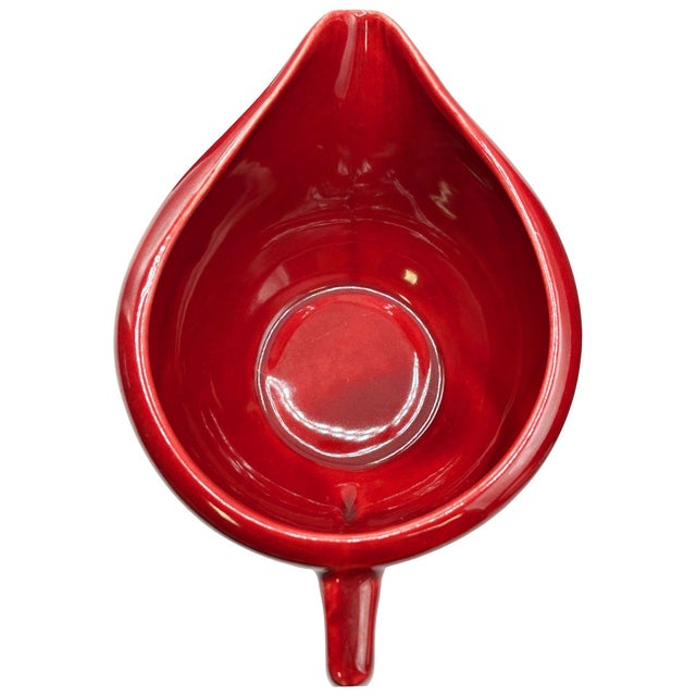 1950s 1950s Mid-Century Modern Burgundy "La Linda" Gravy Boat, Creamer, Salt Shaker Set by Bauer For Sale - Image 5 of 11