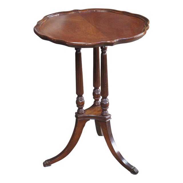 Mersman Mid Century Mahogany Scalloped Fluted Pie Crust Pedestal Stand Table For Sale