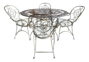 Vintqge European Scrolled Wrought iIron Garden Patio Table and Four Chairs. Set of 5