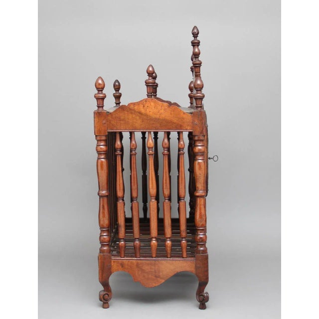 French Cupboard, 1820s For Sale - Image 4 of 11