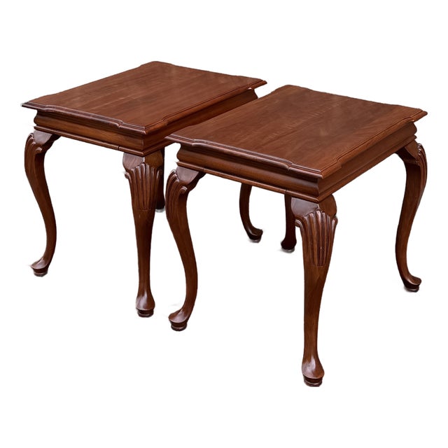 1990s Knob Creek Penn Manor Collection Queen Anne Solid Cherry Tea Tables - A Pair (31-8224) For Sale