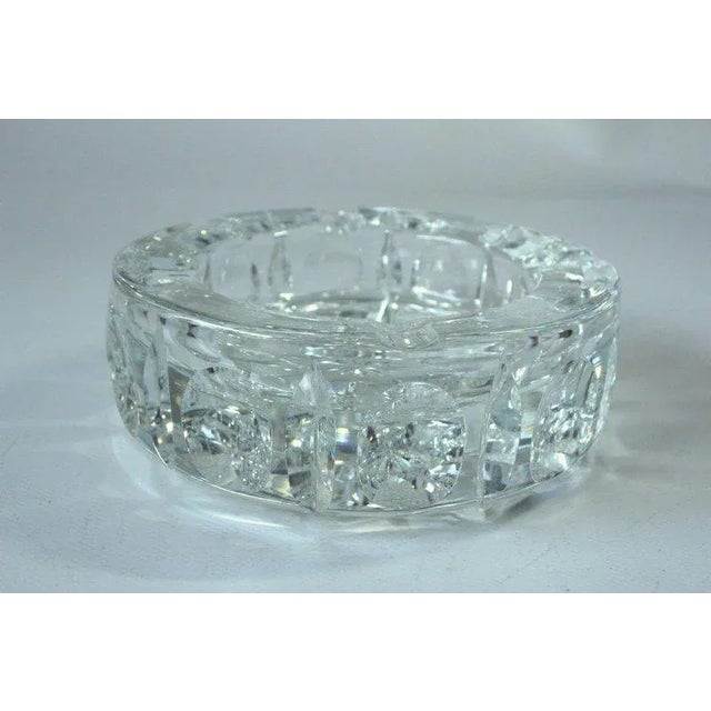 Art Deco - 1930s - round very heavy lead crystal glass ashtray in excellent vintage condition without chips diameter 6.3"...