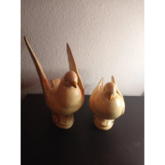 Pair of Vintage 1980s Royal Haeger Usa 649 650 Doves Figurines For Sale - Image 13 of 13