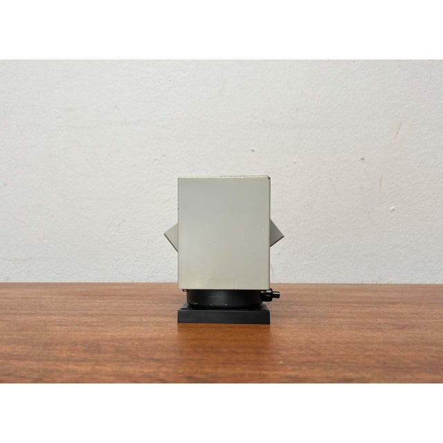 Mid-Century Modern German Space Age Minimalist 6015 Cube Wall Table Lamp from Kaiser, 1960s For Sale - Image 4 of 18