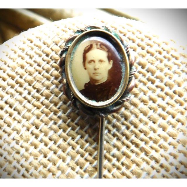 Late 19th Century Antique European Victorian 9k Gold Sepia Photo Portrait Stickpin For Sale - Image 5 of 13