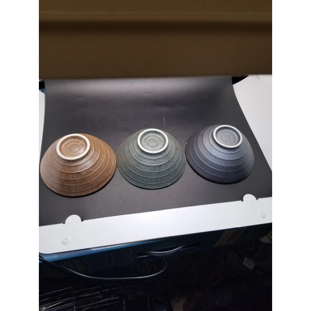 1980s Set of Three Kafun Mino Ware Donburi Bowls For Sale - Image 5 of 6