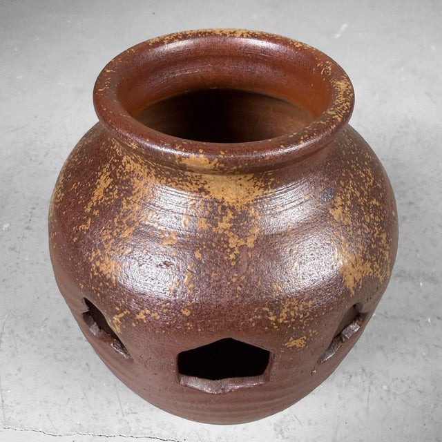 Brown Japanese Bizen-Yaki Ikebana Vase in Traditional Stoneware, 1960s For Sale - Image 8 of 12