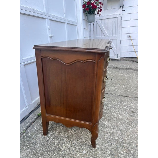 Vintage Stanley French Provincial Vanity For Sale In Boston - Image 6 of 11