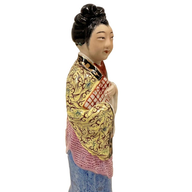 Early 20th Century Early 20th Century Antique Chinese Famille Rose Porcelain Figurine - Court Lady For Sale - Image 5 of 12