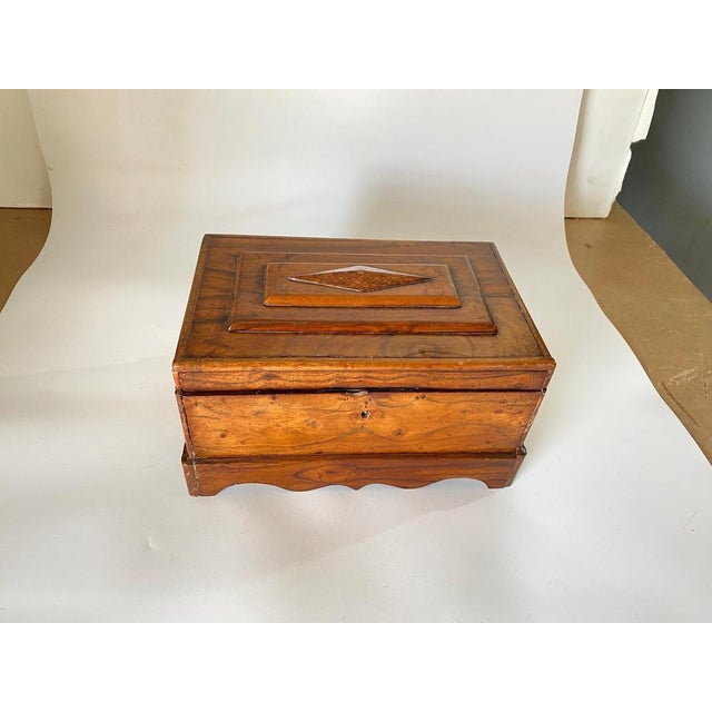 Large 19th Century Jewelry Box in Wood, England For Sale - Image 3 of 14