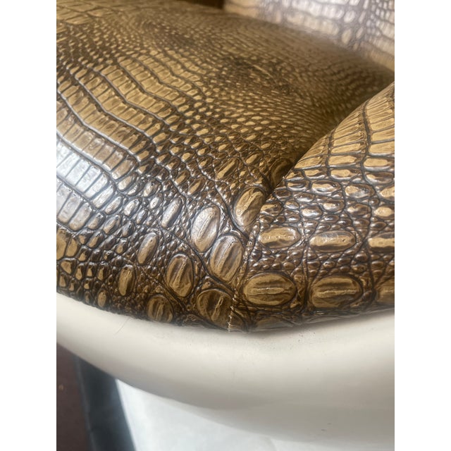 1968 Mid Century Modern Mario Sabot Space Age Pod Lounge Chairs - Set of 2 For Sale - Image 9 of 12