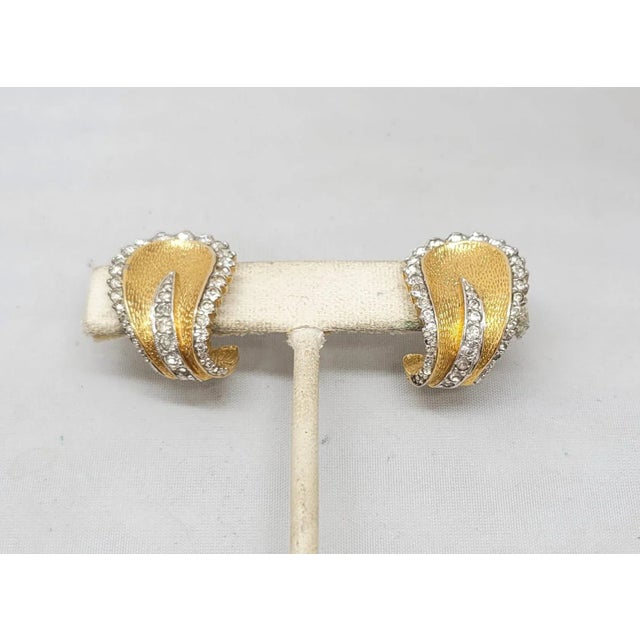 Mid-Century Modern Vintage 1960s Signed Jomaz Goldtone & Clear Rhinestone Clip Earrings - 2 Pieces For Sale - Image 3 of 9