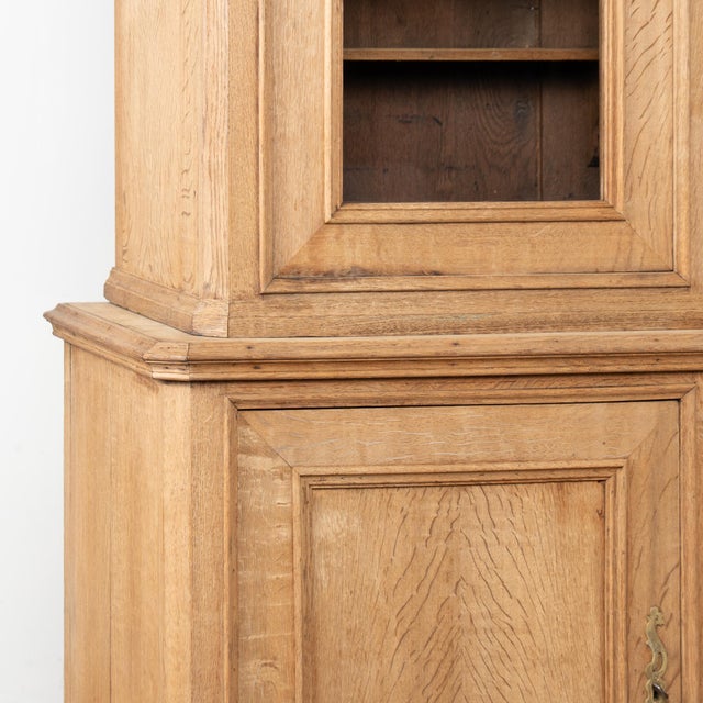 Wood 19th Century Bleached Oak French Bookcase Display Cabinet For Sale - Image 7 of 13