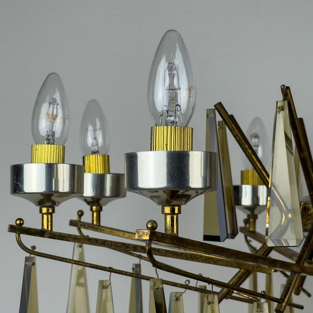 Large Mid-Century Italian Sculptural Chandelier in Brass and Glass, Italy, 1950s For Sale - Image 17 of 18
