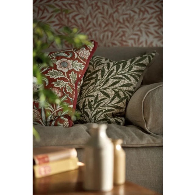 A new addition to the modern Morris & Co. fabric portfolio Emery‚Äôs Willow characteristically features playful bubble-...