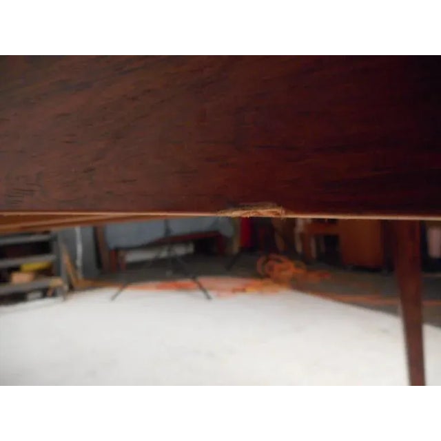 Johannes Andersen Style Mid-Century Rosewood Dining Table For Sale - Image 10 of 10
