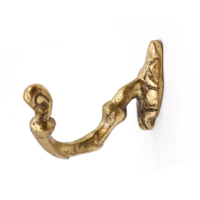 Traditional Mid 20th Century Waldorf Astoria Polished Bronze Wall Curtain Hook For Sale - Image 3 of 5