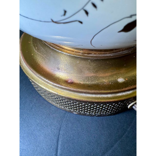 Vintage Mid-Century Modern Hand-Painted Ceramic Table Lamp With Grape Leaves & Gold, Brass Base For Sale - Image 11 of 12