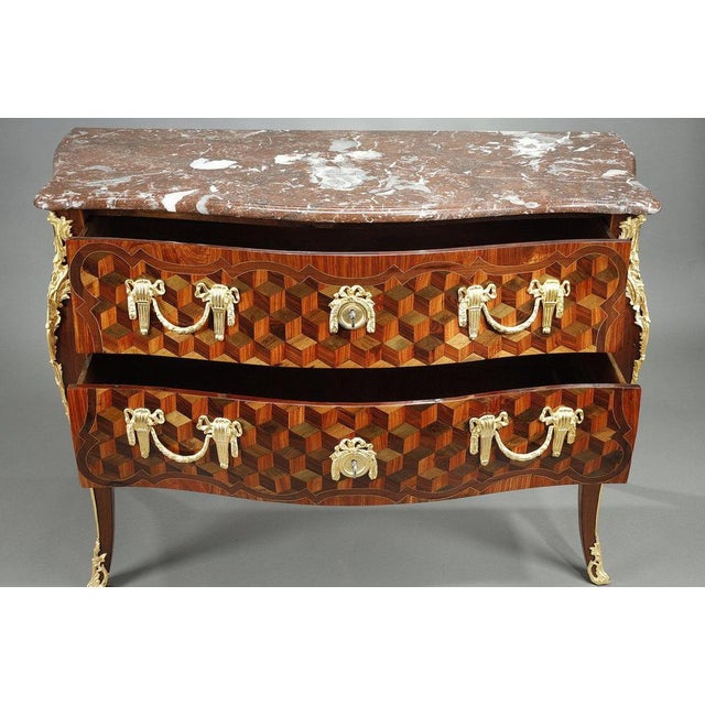 Louis XV Rosewood Veneer with Oeben Marquetry Chest of Drawers, 1760s For Sale - Image 6 of 18