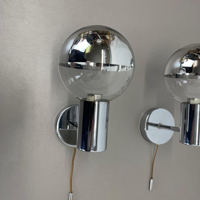 Set of Silver Cubic Wall Lights by Motoko Ishii for Staff Lights, 1970s, Set of 5 For Sale - Image 3 of 18