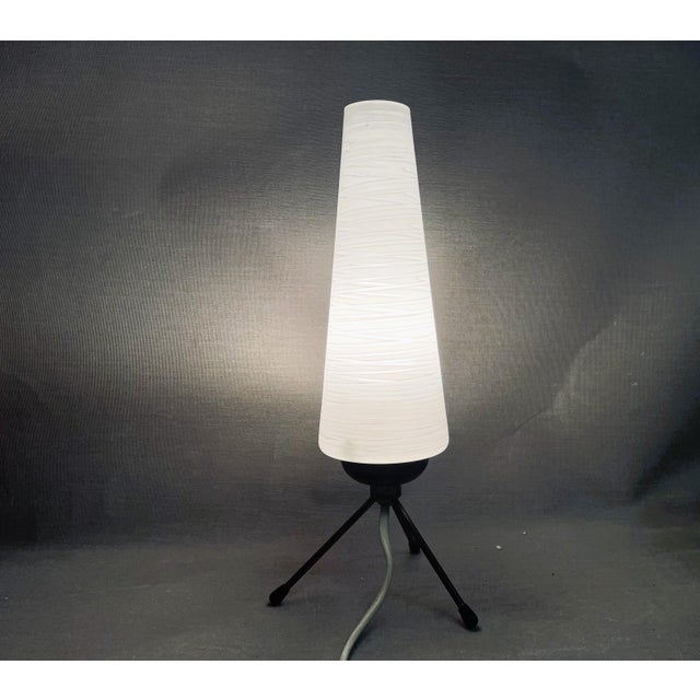 Mid-Century Modern Space Age Glass Tripod Table Lamp, 1960s For Sale - Image 4 of 10