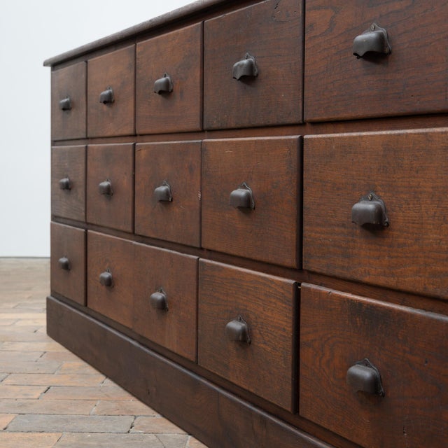 Wood 20th Century Oak Chest of Drawers, France, 1900 For Sale - Image 7 of 9