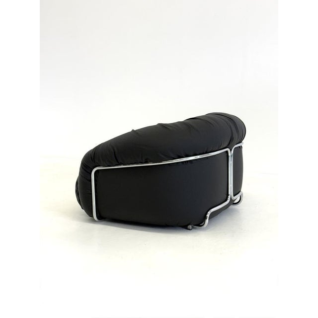 1970s Space Age Italian Black Lounge Chair, 1970s For Sale - Image 5 of 15