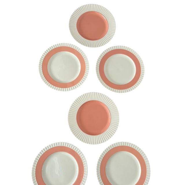 Lenox classic coral dinner plates - set of 7 Great for dinner service or a decorative wall plate! Circulated since 1920...