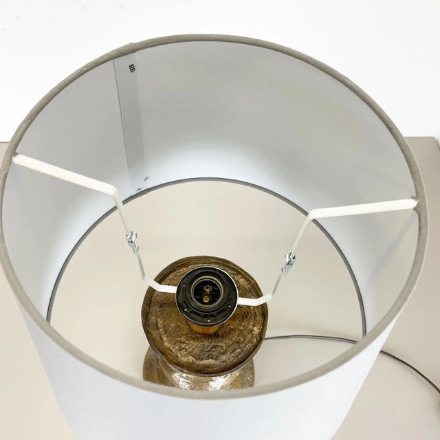 Contemporary Hollywood Regency Brass Table Light in the style of Kalmar, Austria, 1960s For Sale - Image 3 of 18