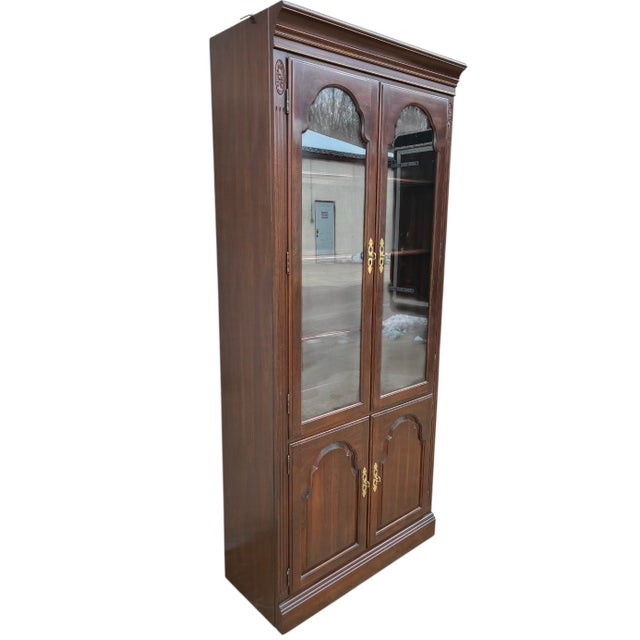 Traditional 1980s Ethan Allen Georgian Court Display Cabinet Curio Hutch Lighted Chippendale For Sale - Image 3 of 11