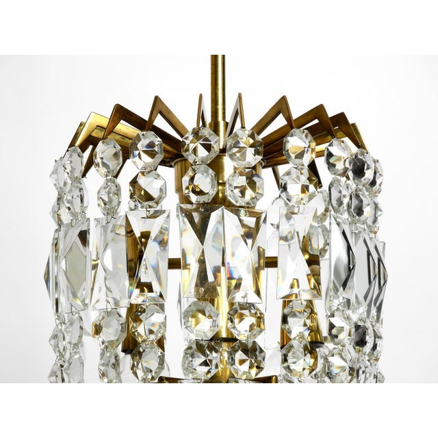 Mid-Century Brass Crystal Glass Chandelier from Vereinigten Werkstätten, 1950s For Sale - Image 17 of 18