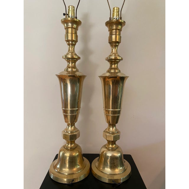 1950s Tall Mid-Century Modern Asian Inspired Brass Urn Lamps- a Pair For Sale - Image 5 of 13