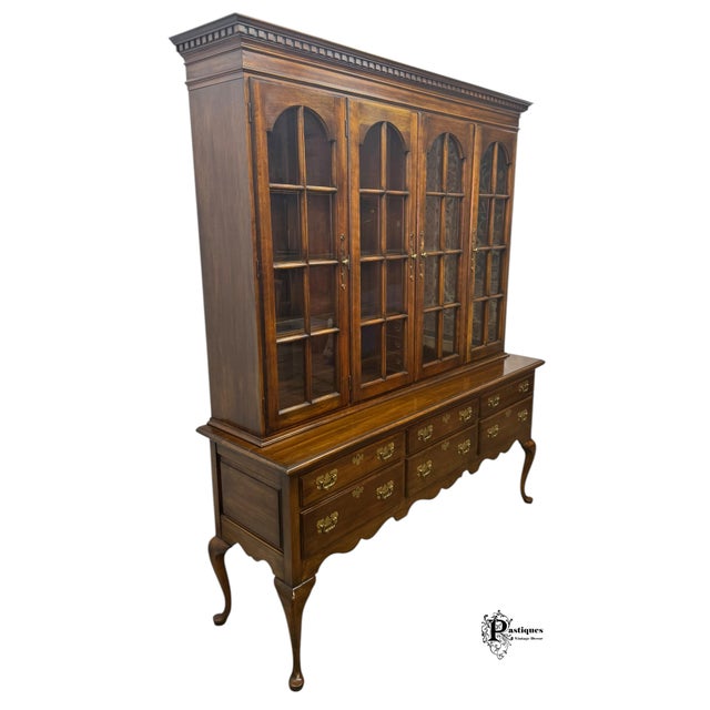 Brown Vintage Harden Traditional Chippendale Style Mahogany China / Display Cabinet For Sale - Image 8 of 12