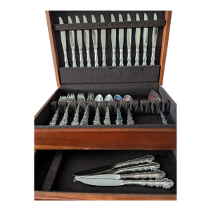 1980s Modern Baroque (Silverplate, 1969) by Oneida Silver - 88 Pieces
