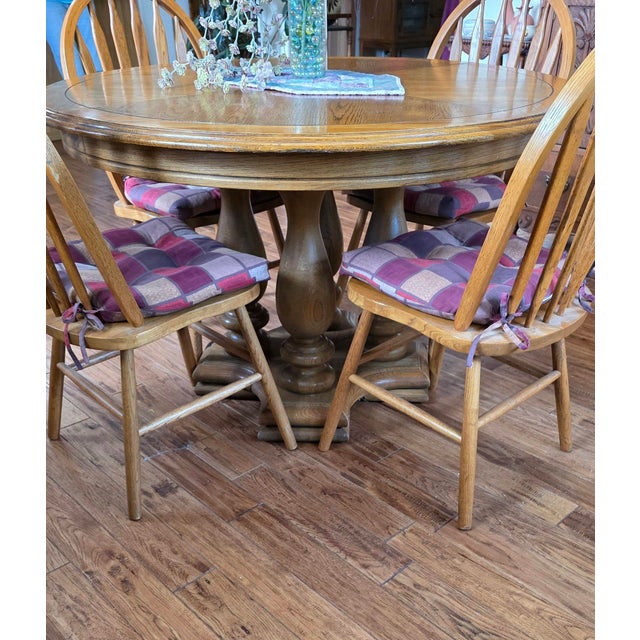 Vintage Thomasville Solid Oak Pedestal Dining Set - Complete 7-Pc Set W/ Leaves & Chairs For Sale - Image 13 of 13