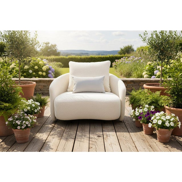 Serene Outdoor Arm Chair – Cream Bouclé All-Weather Lounge Seating For Sale - Image 4 of 6
