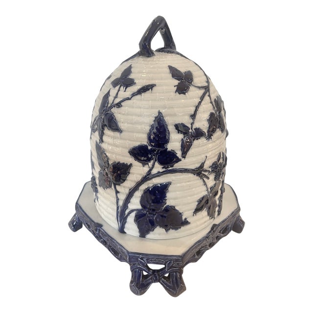 Majolica Beehive Cheese Dome & Stand Blue & White Rare by Mintons C1870 For Sale
