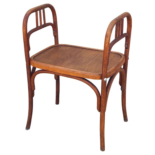 Early 20th Century Vienna Secession Bent Oak Bench W/ Side Arms Attributed to Fischel Söhne For Sale In Los Angeles - Image 6 of 6