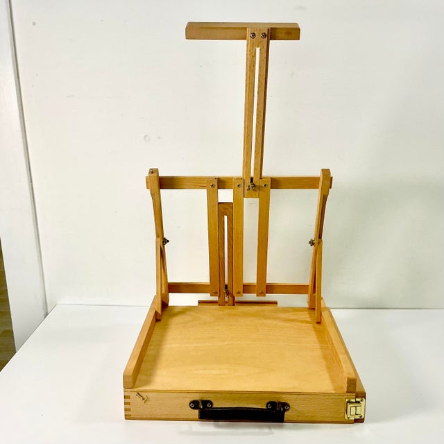 English 1970s Boho Chic English Painter’s Tabletop 34” Easel Portable Briefcase For Sale - Image 3 of 12